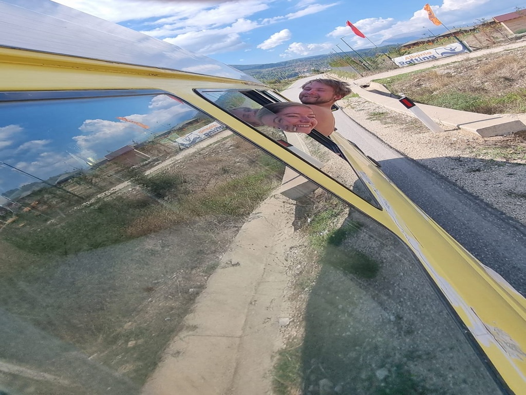 2 tete de hors furgon aventures