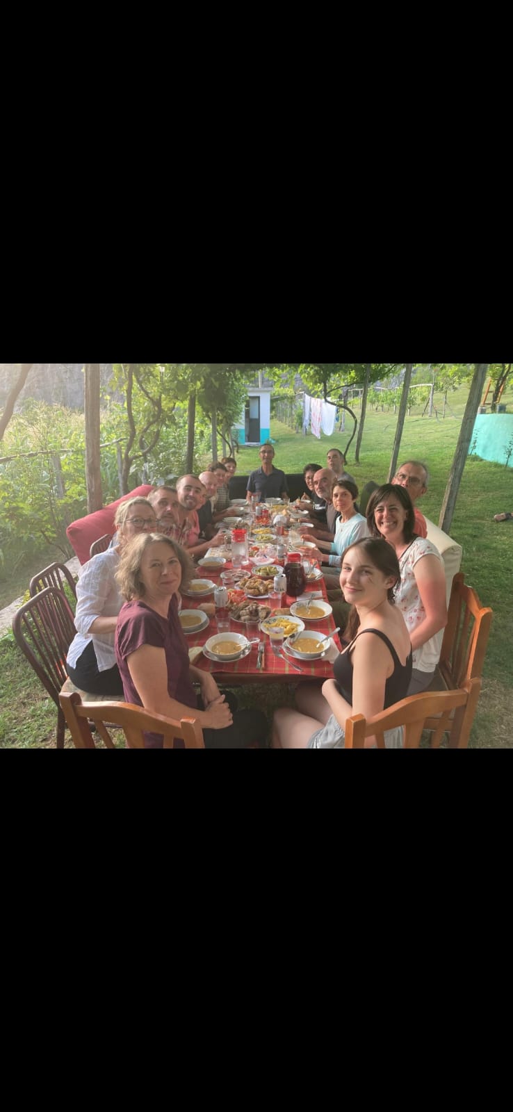 groupe chez une famille albanaise